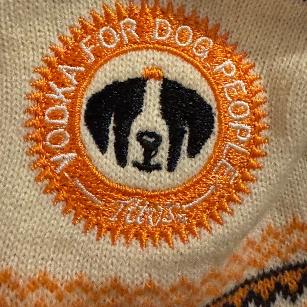 Tito's Handmade Vodka Orange Sweater Gift Set - Picture 4 of 4